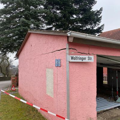 Abbrucharbeiten Objekt Vor Abbruch Seitenansicht